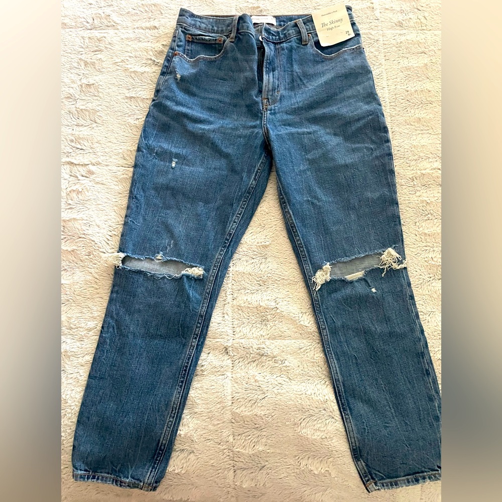 Abercrombie - The Skinny High Rise - size 8S